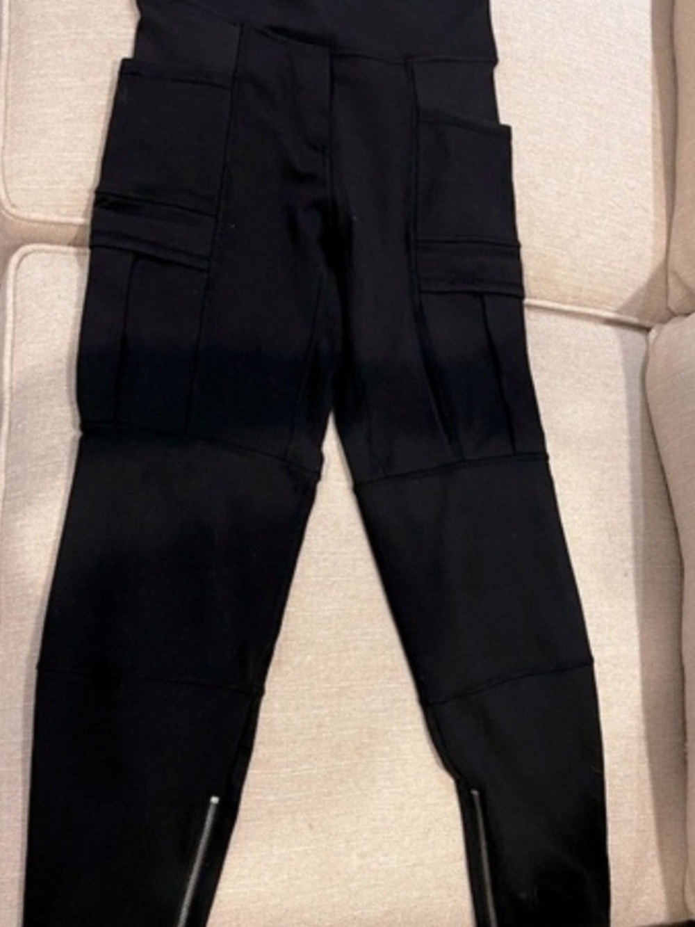 Lululemon 💎black cargo leggings zipper ankles, black, Size 4
